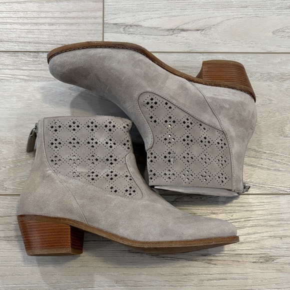 Cole Haan Jayne Suede Ankle Boots NEW - Picture 2 of 5